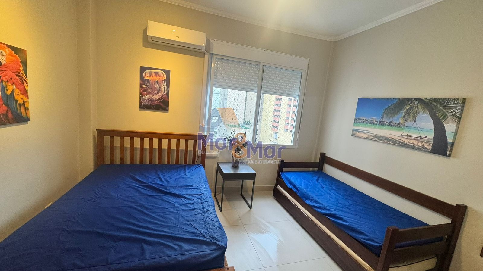 Apartamento na Praia das Pitangueiras, Guarujá - SP