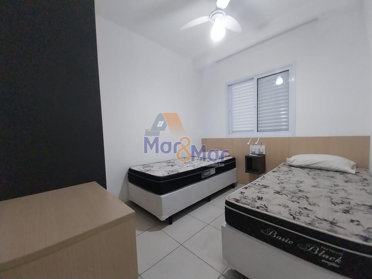 Apartamento na Praia da Enseada, Guarujá - SP