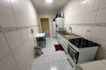 Apartamento na Praia das Pitangueiras, Guarujá - SP