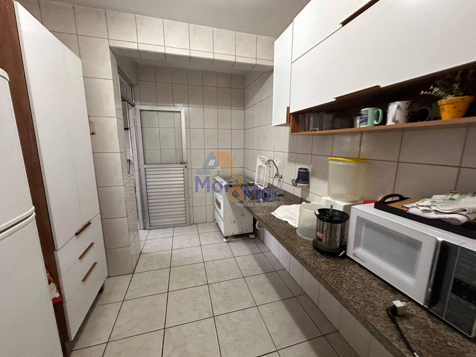 Apartamento na Praia da Enseada, Guarujá - SP