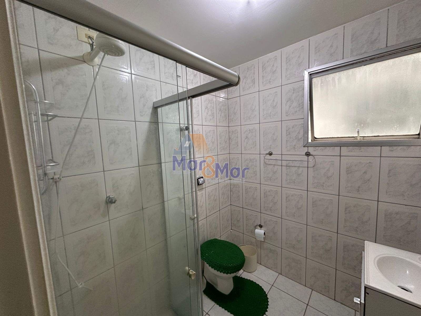 Apartamento na Praia da Enseada, Guarujá - SP