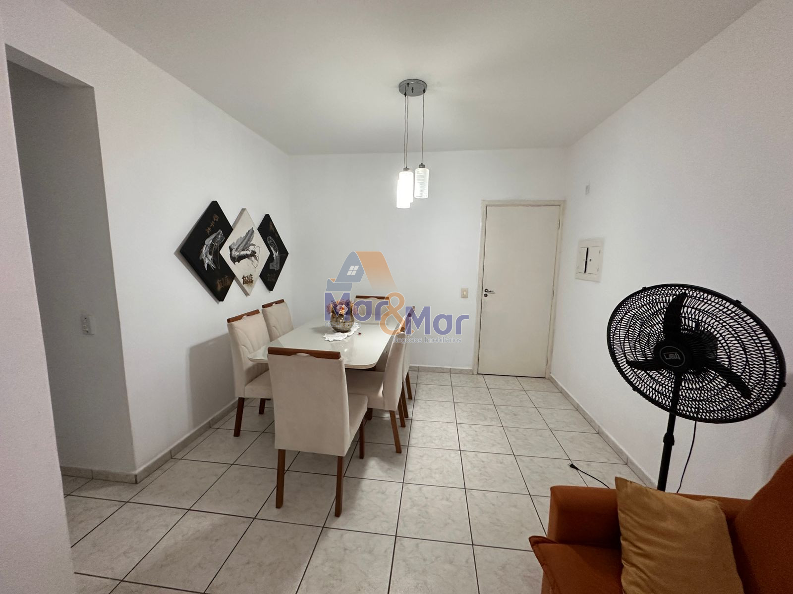 Apartamento na Praia da Enseada, Guarujá - SP