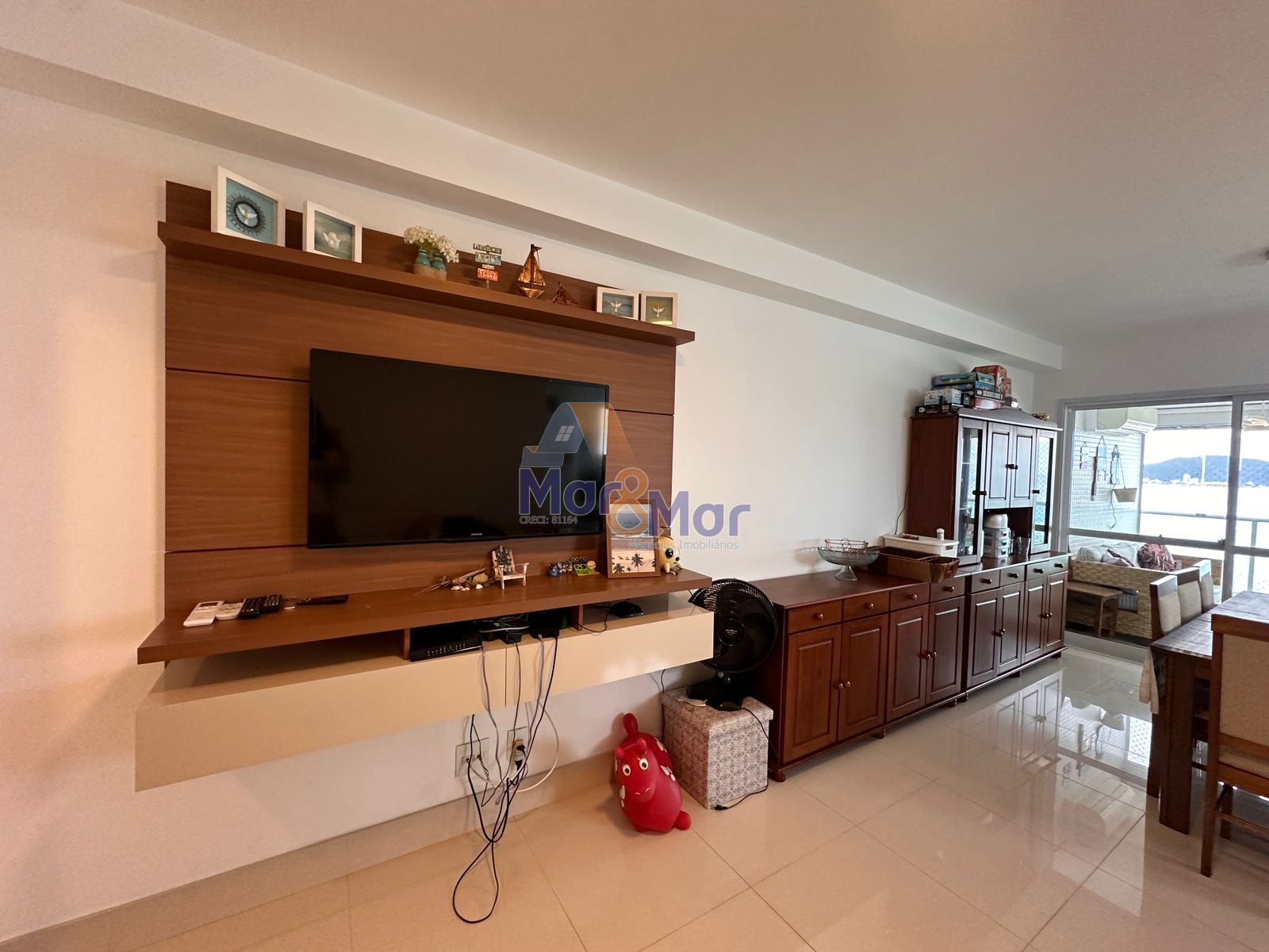 Apartamento na Praia da Enseada, Guarujá - SP