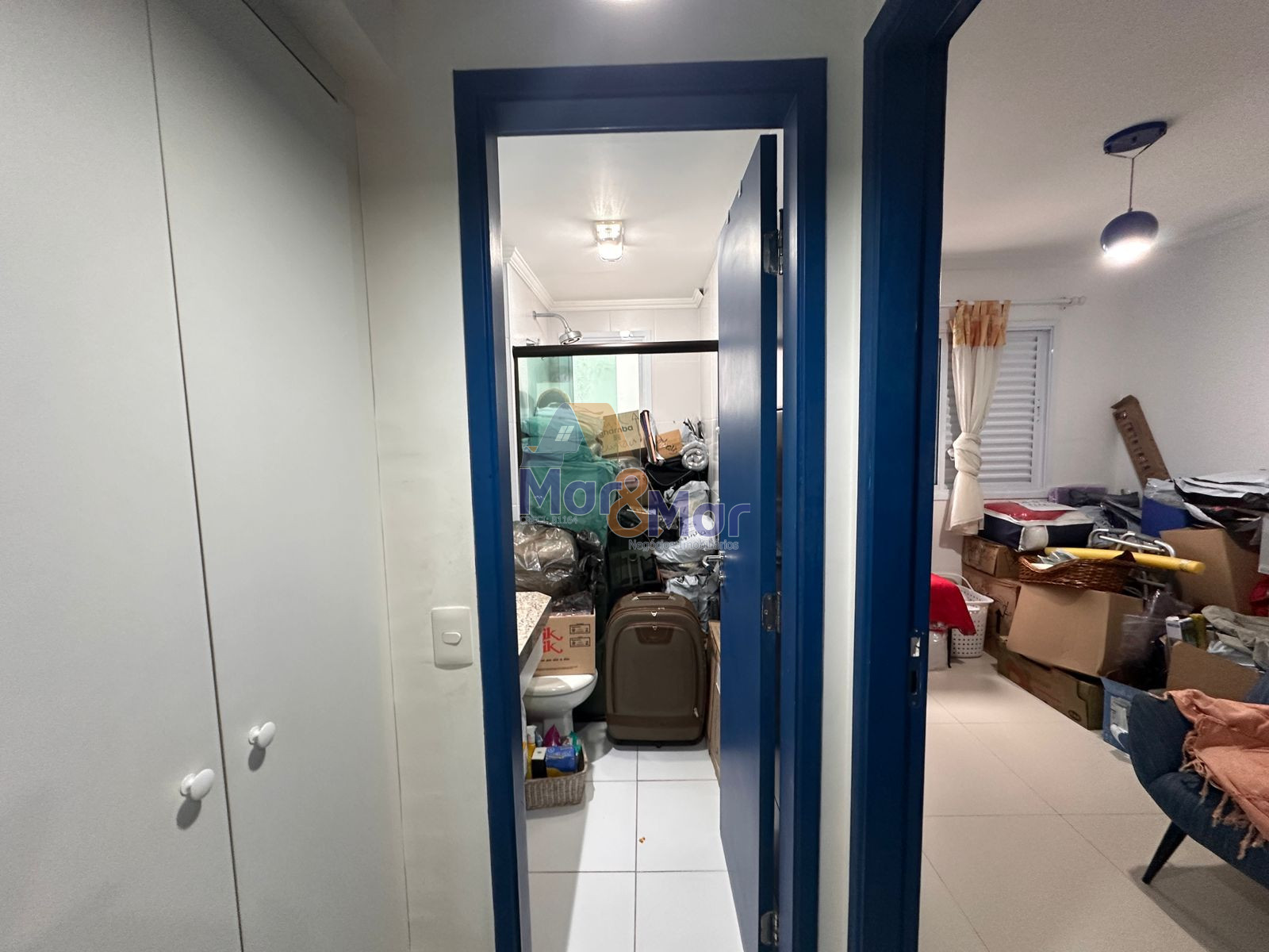 Apartamento na Praia das Pitangueiras, Guarujá - SP
