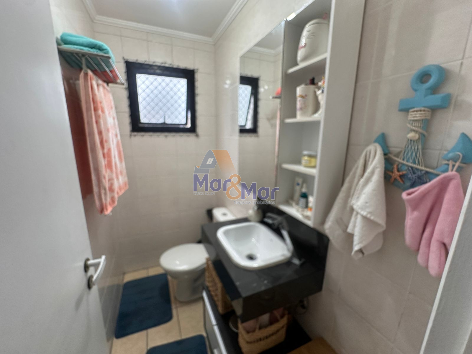 Apartamento na Praia das Astúrias, Guarujá - SP