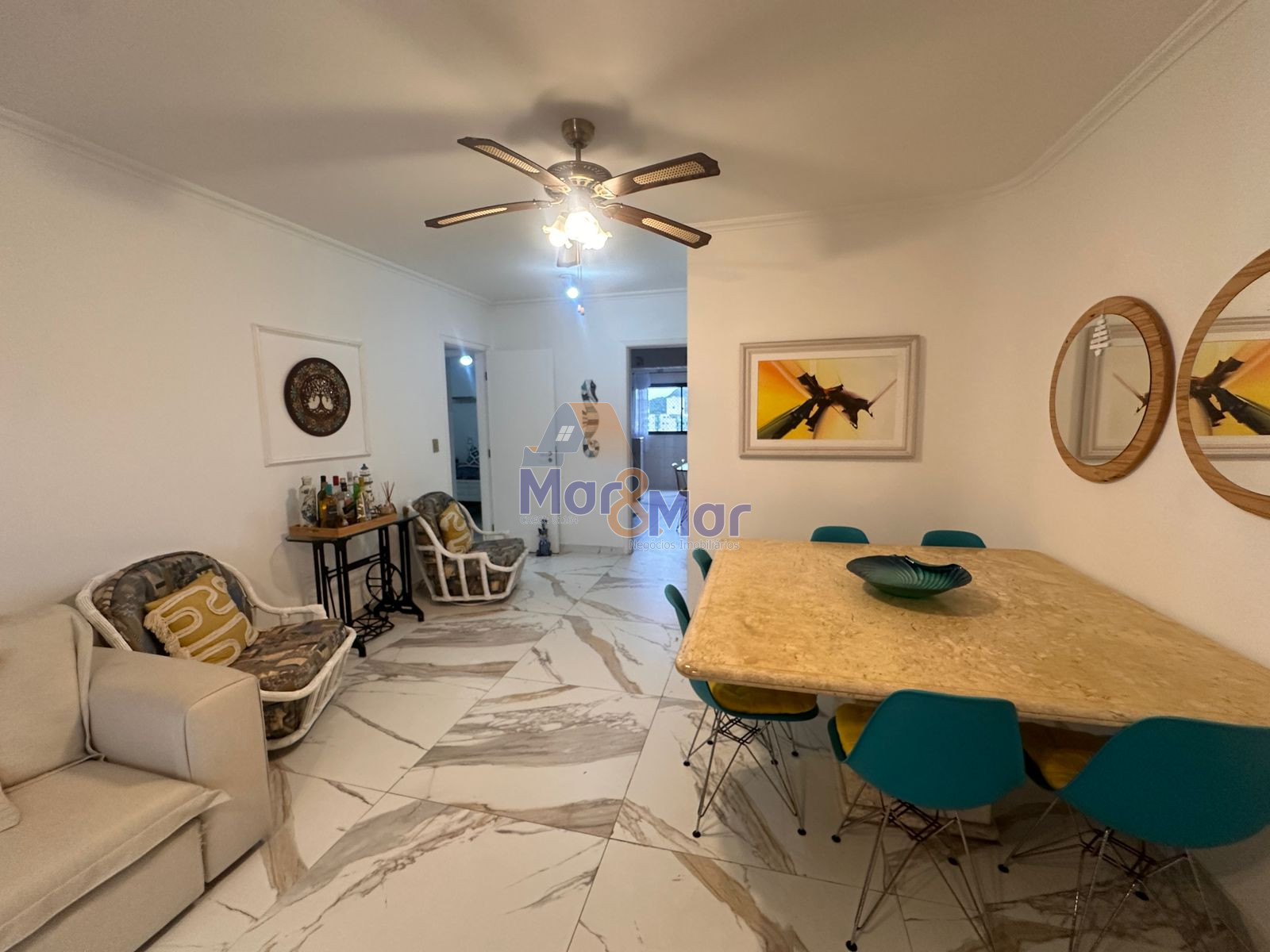 Apartamento na Praia das Astúrias, Guarujá - SP