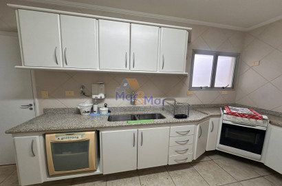 Apartamento na Praia das Pitangueiras, Guarujá - SP