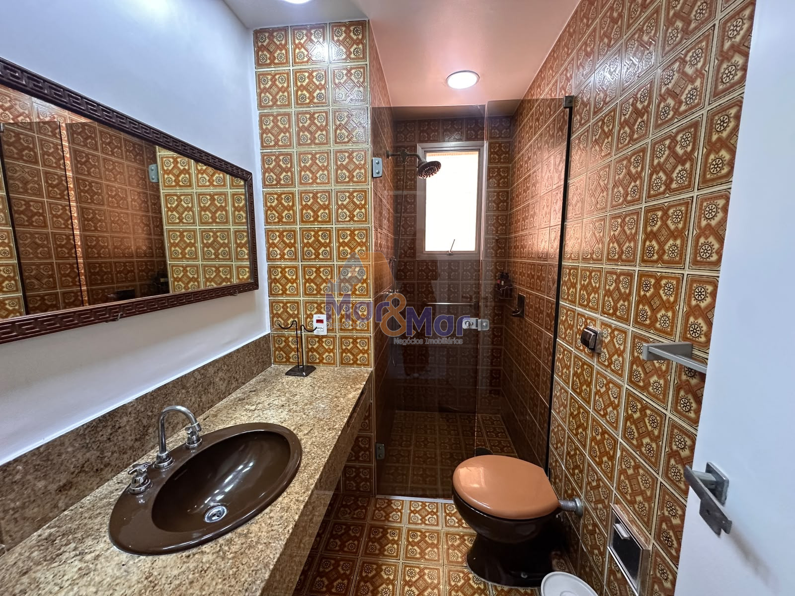 Apartamento Frente ao Mar nas Pitangueiras, Guarujá - SP