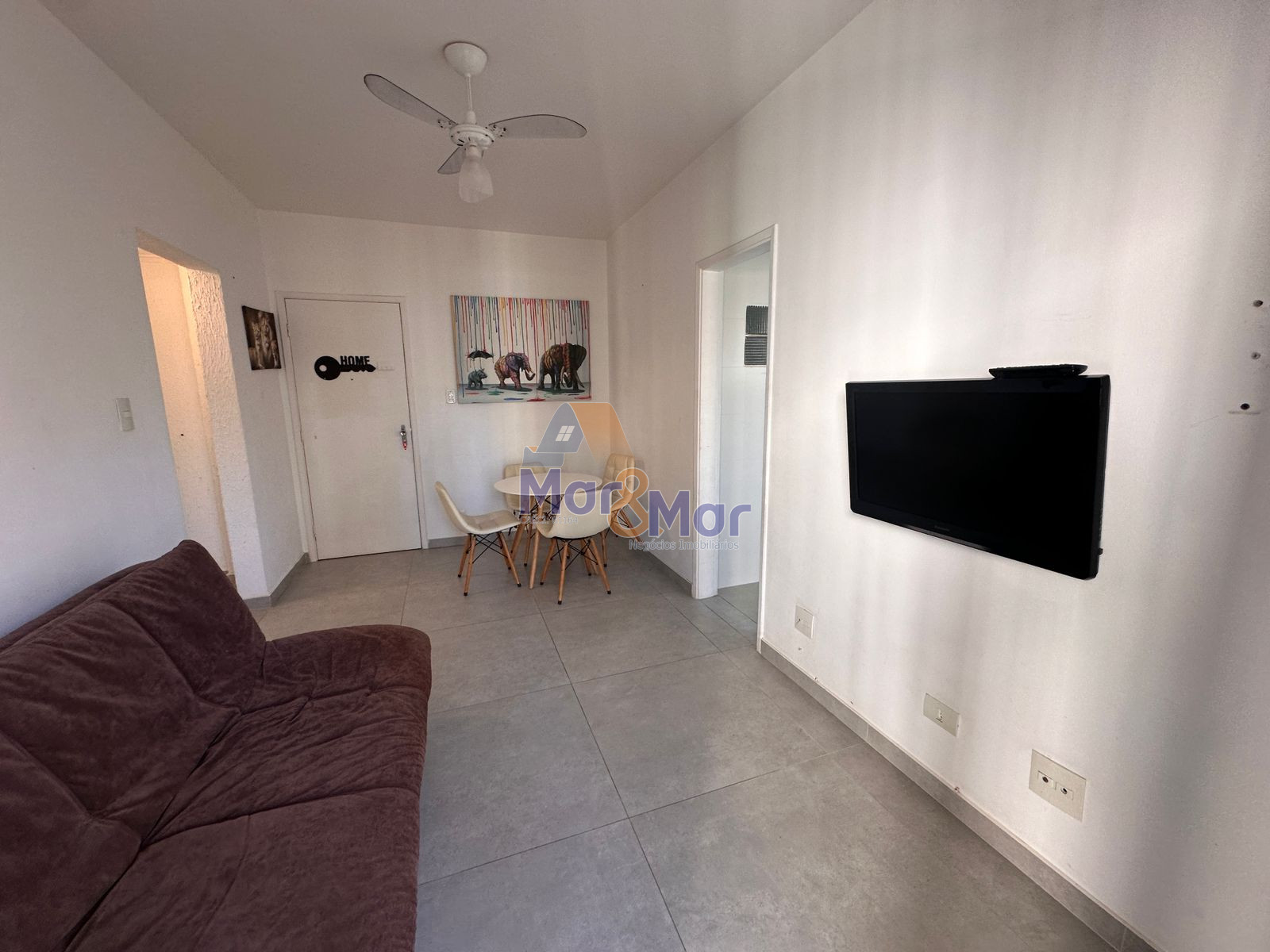 Apartamento na Praia das Pitangueiras, Guarujá - SP