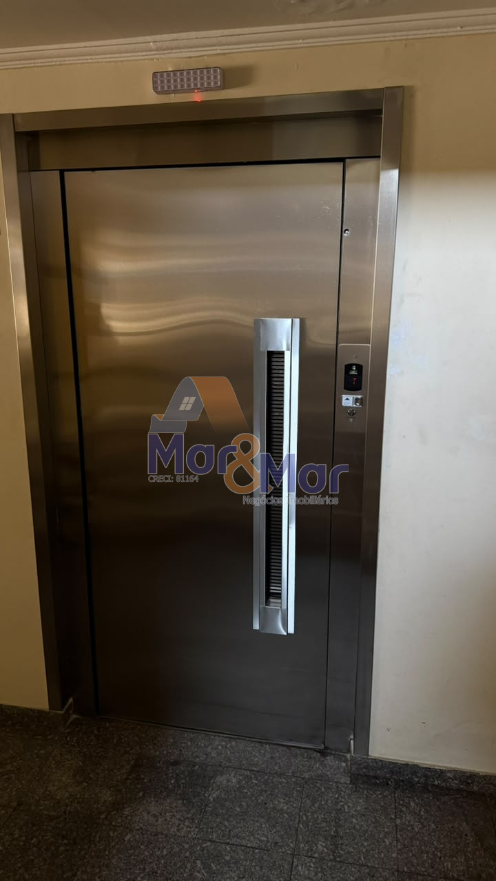 Apartamento na Praia da Enseada, Guarujá - SP