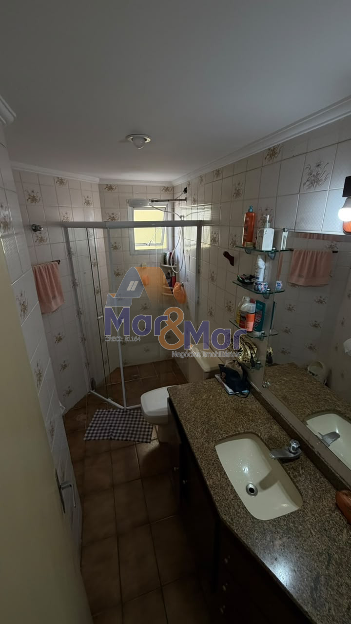 Apartamento na Praia da Enseada, Guarujá - SP