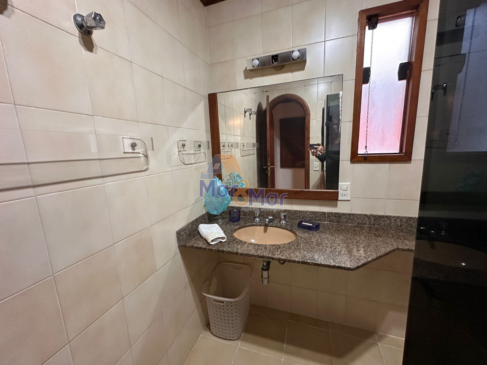Apartamento na Praia da Enseada, Guarujá - SP