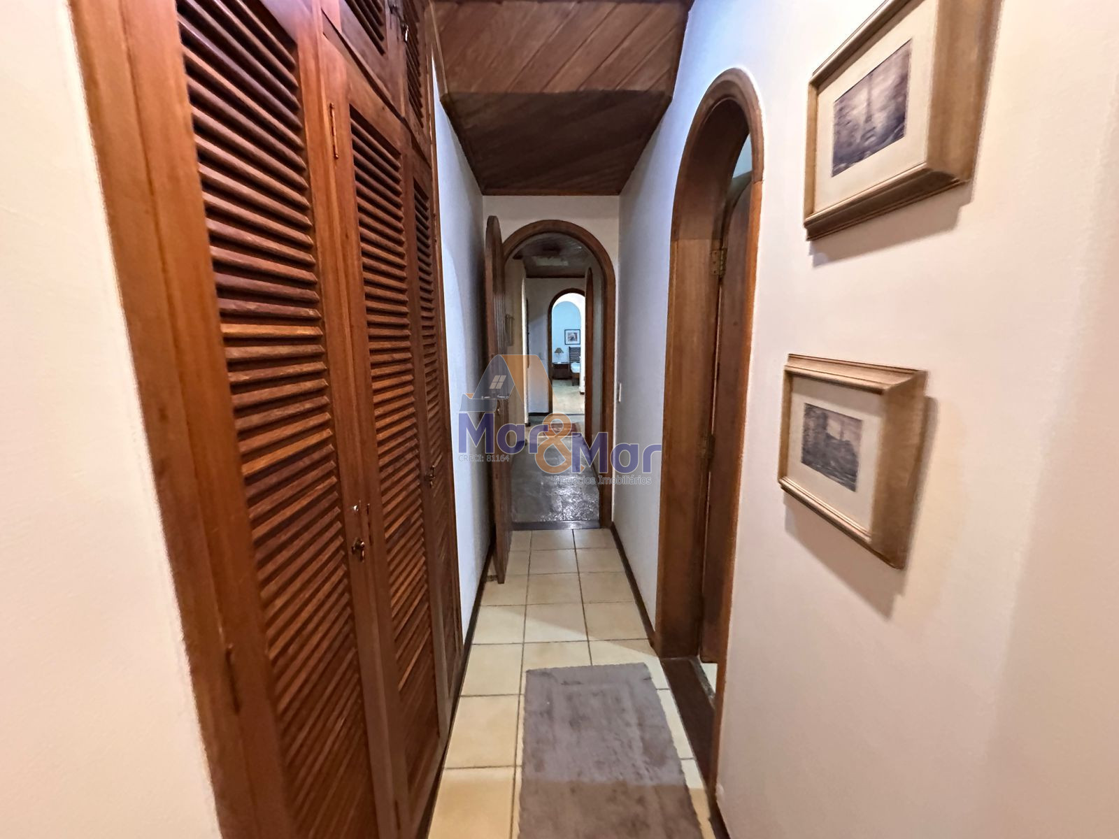 Apartamento na Praia da Enseada, Guarujá - SP