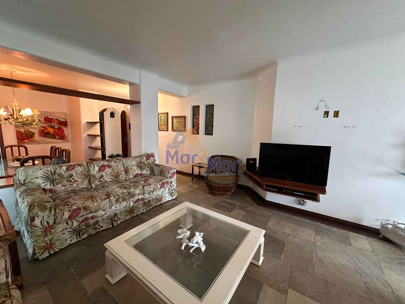 Apartamento na Praia da Enseada, Guarujá - SP