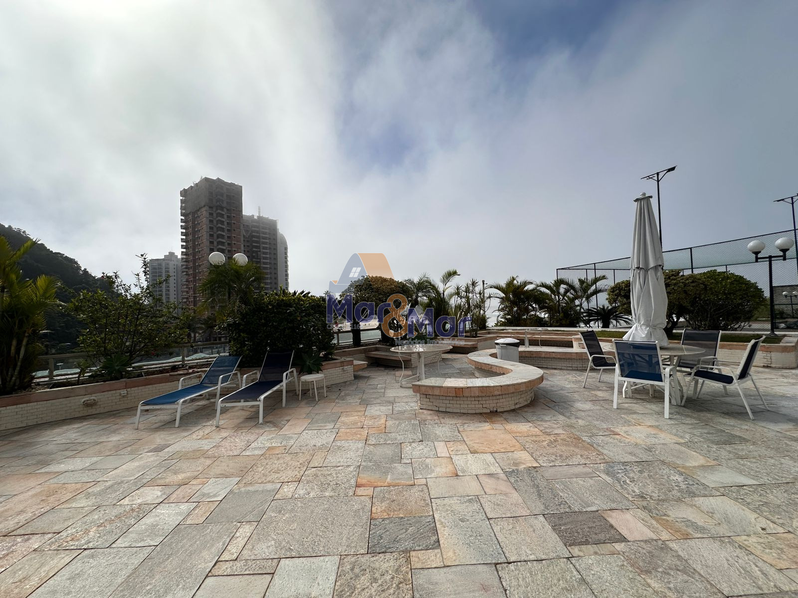 Apartamento-3-dormitorios-Pitangueiras