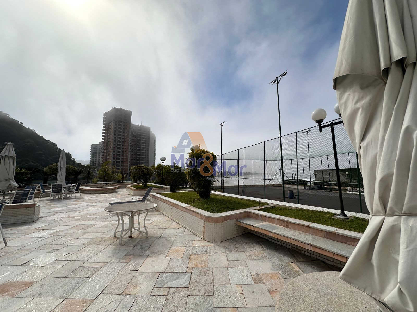 Apartamento-3-dormitorios-Pitangueiras