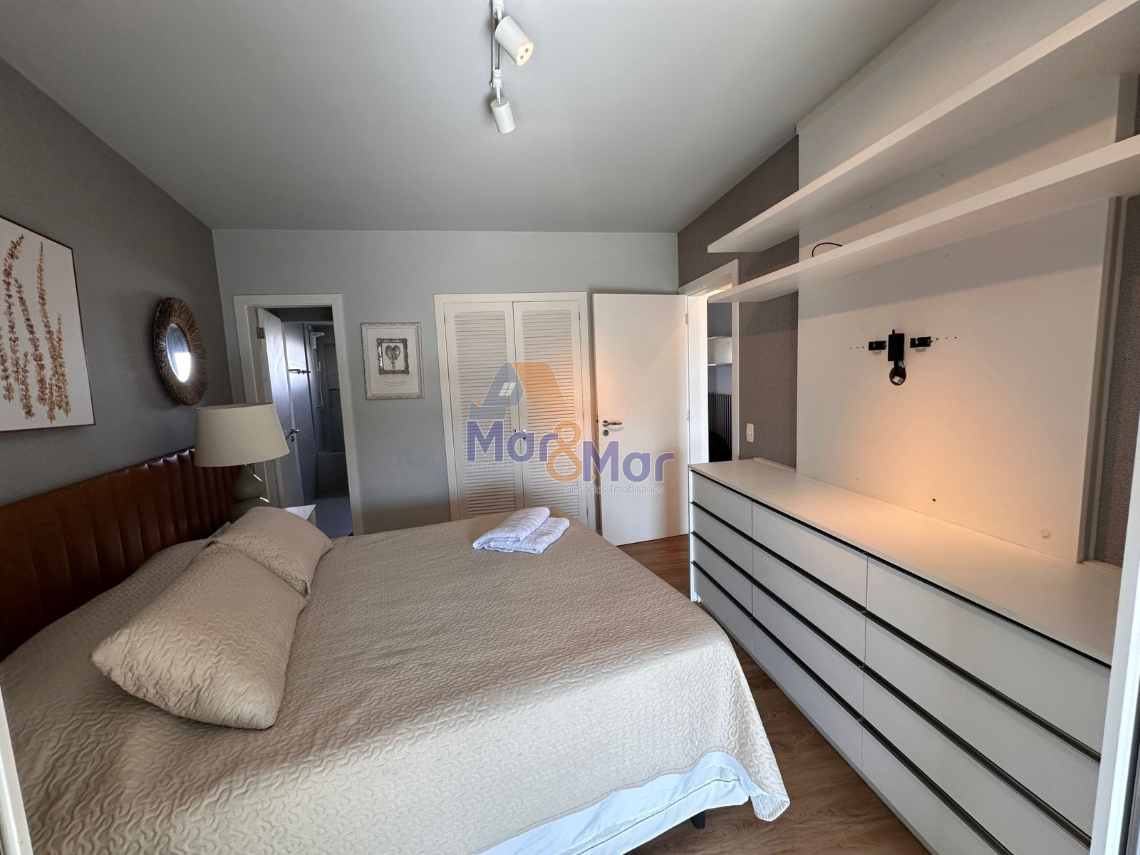 Apartamento-3-dormitorios-Pitangueiras