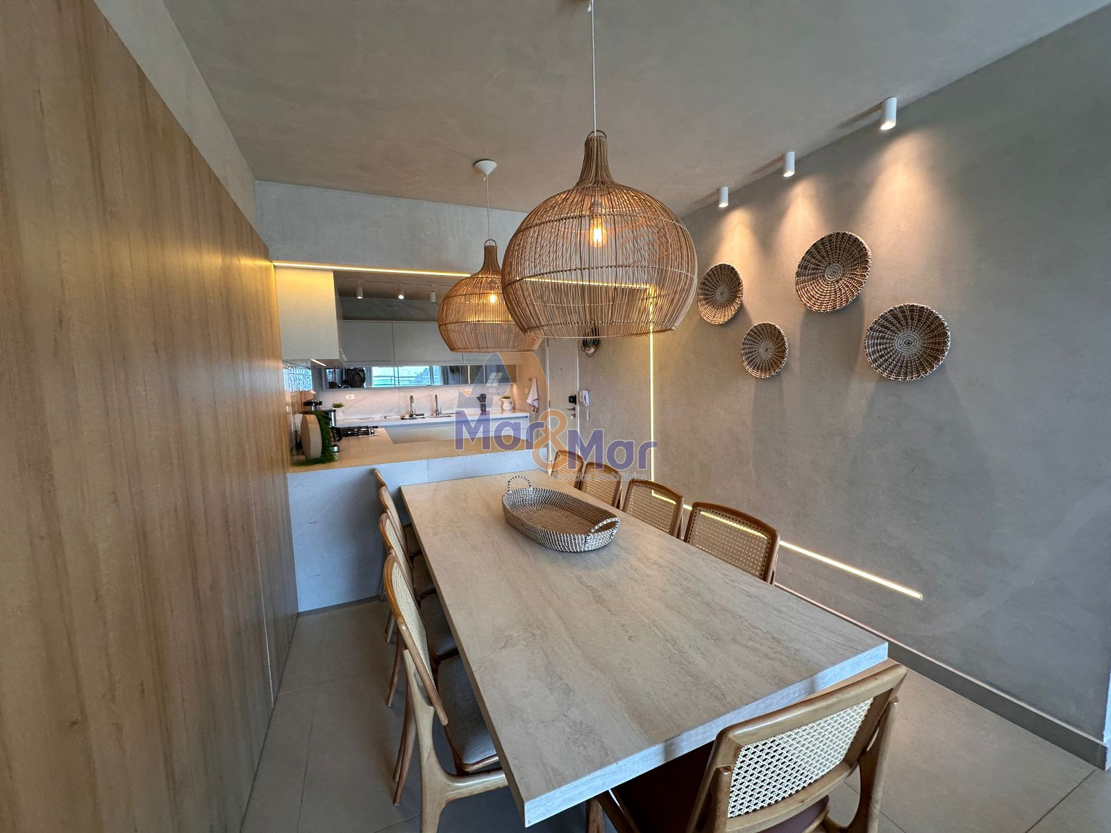 Apartamento-3-dormitorios-Pitangueiras