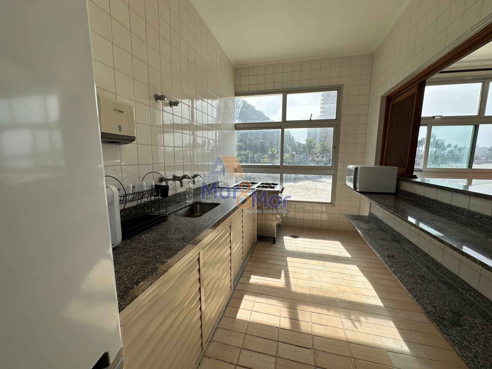 Apartamento-3-dormitorios-Pitangueiras