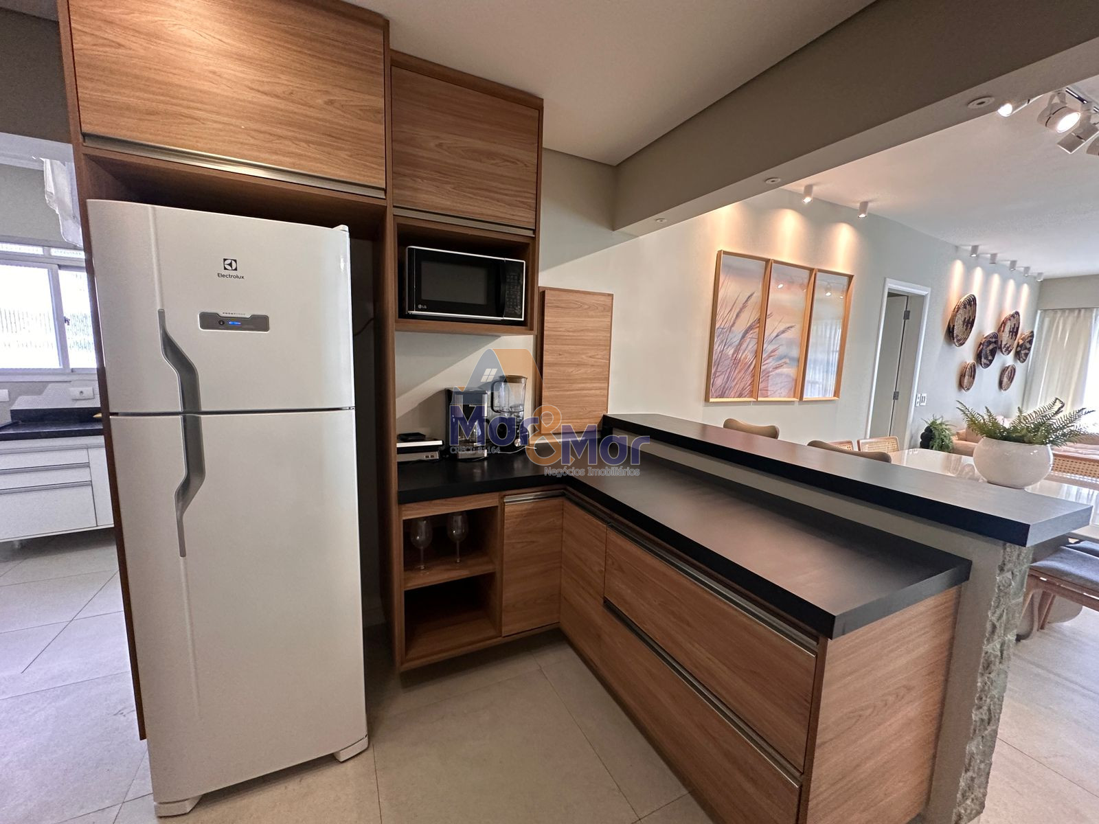 Apartamento Frente ao Mar nas Pitangueiras, Guarujá - SP