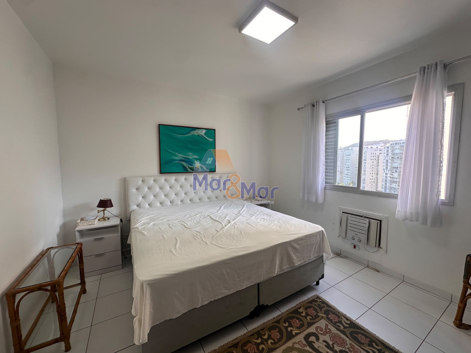 Apartamento Frente ao Mar nas Pitangueiras, Guarujá - SP