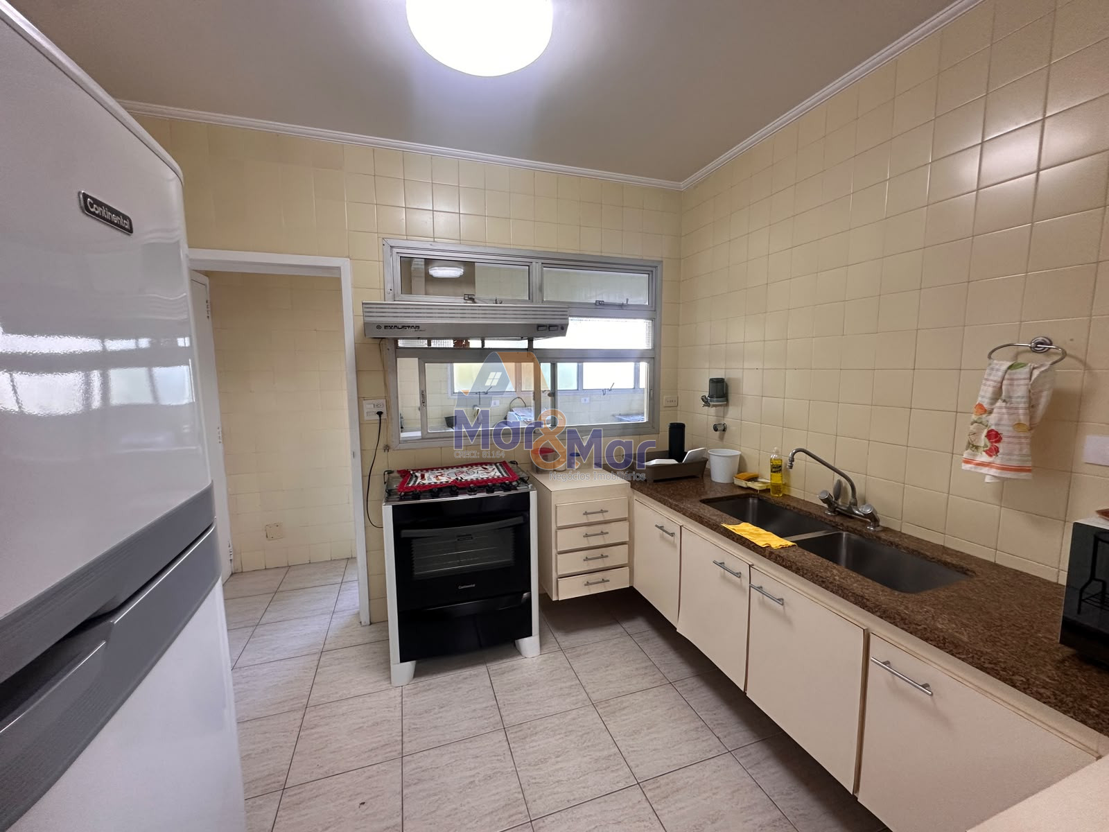 Apartamento Frente ao Mar nas Pitangueiras, Guarujá - SP