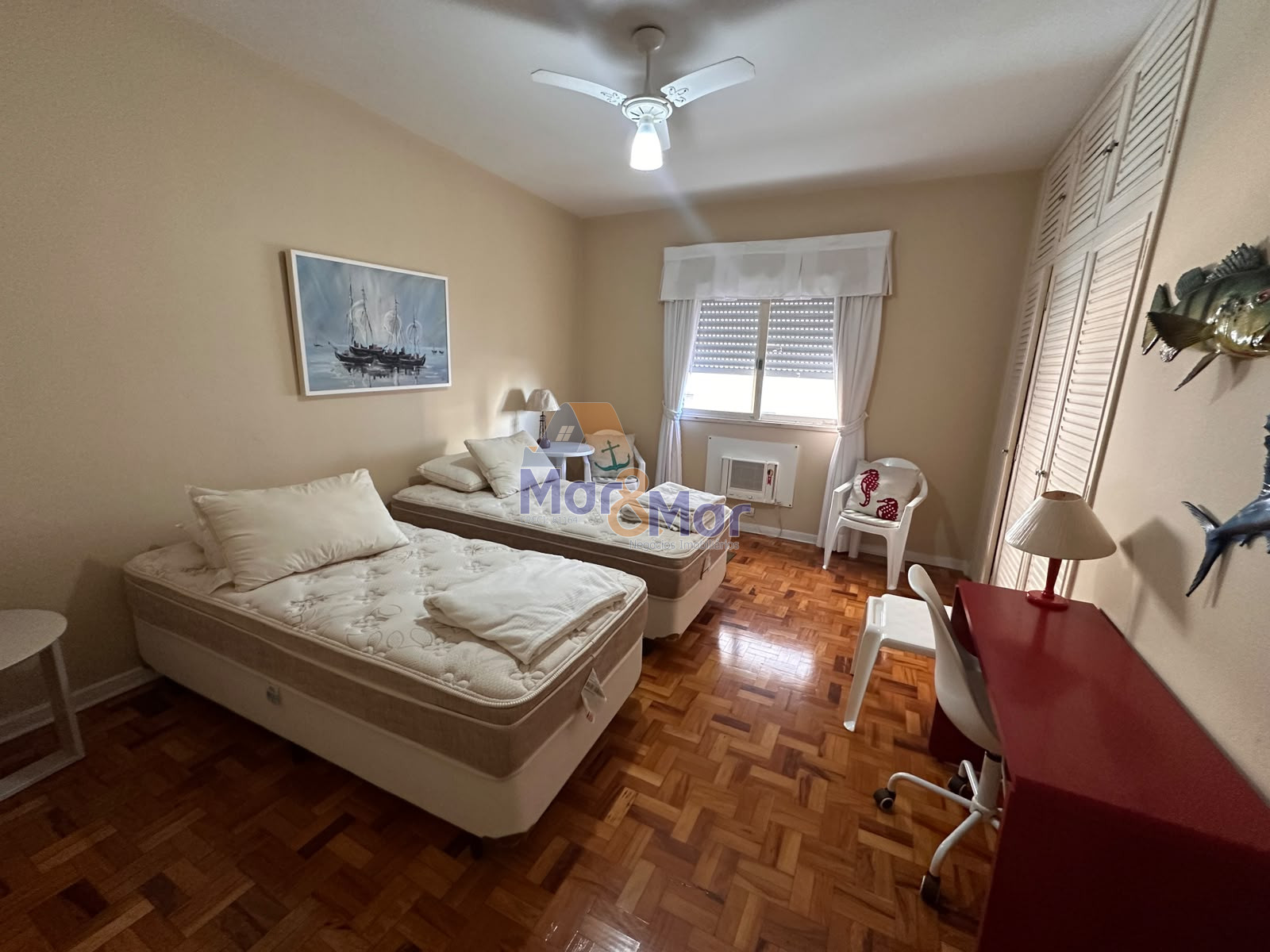 Apartamento Frente ao Mar nas Pitangueiras, Guarujá - SP