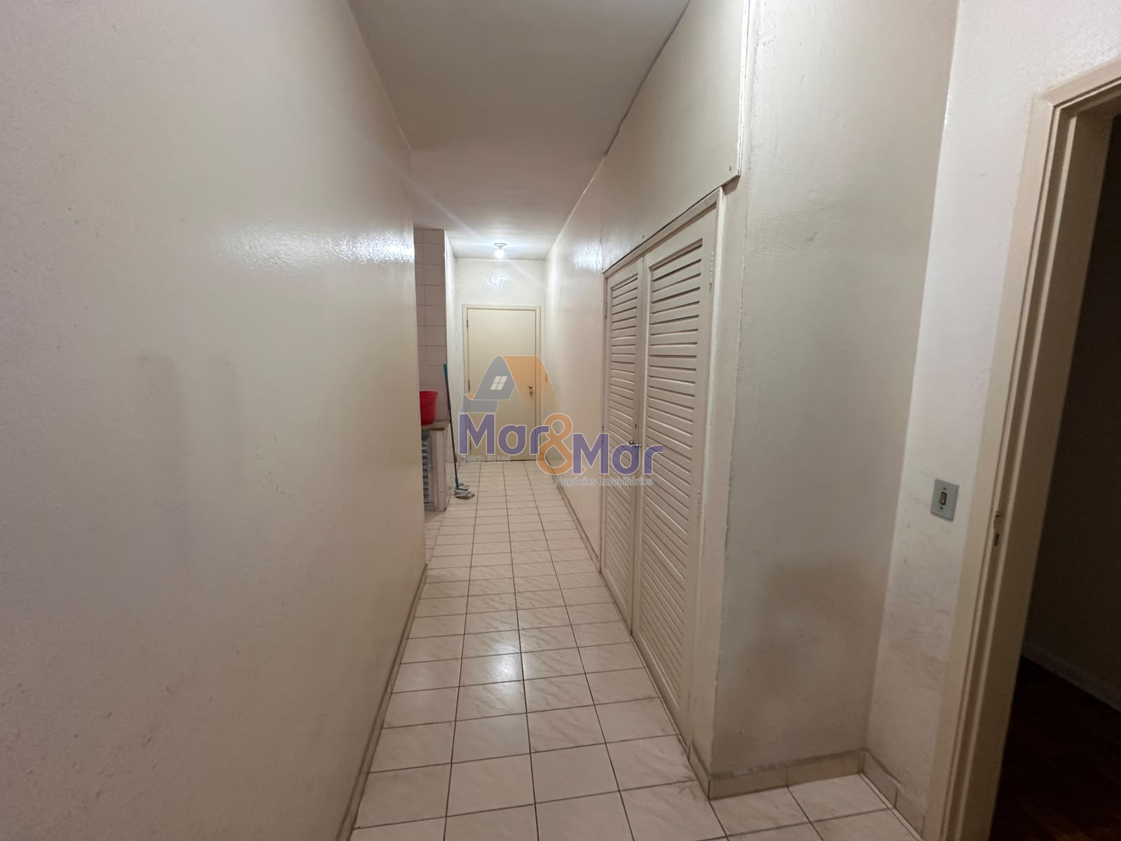 Apartamento Frente ao Mar nas Pitangueiras, Guarujá - SP