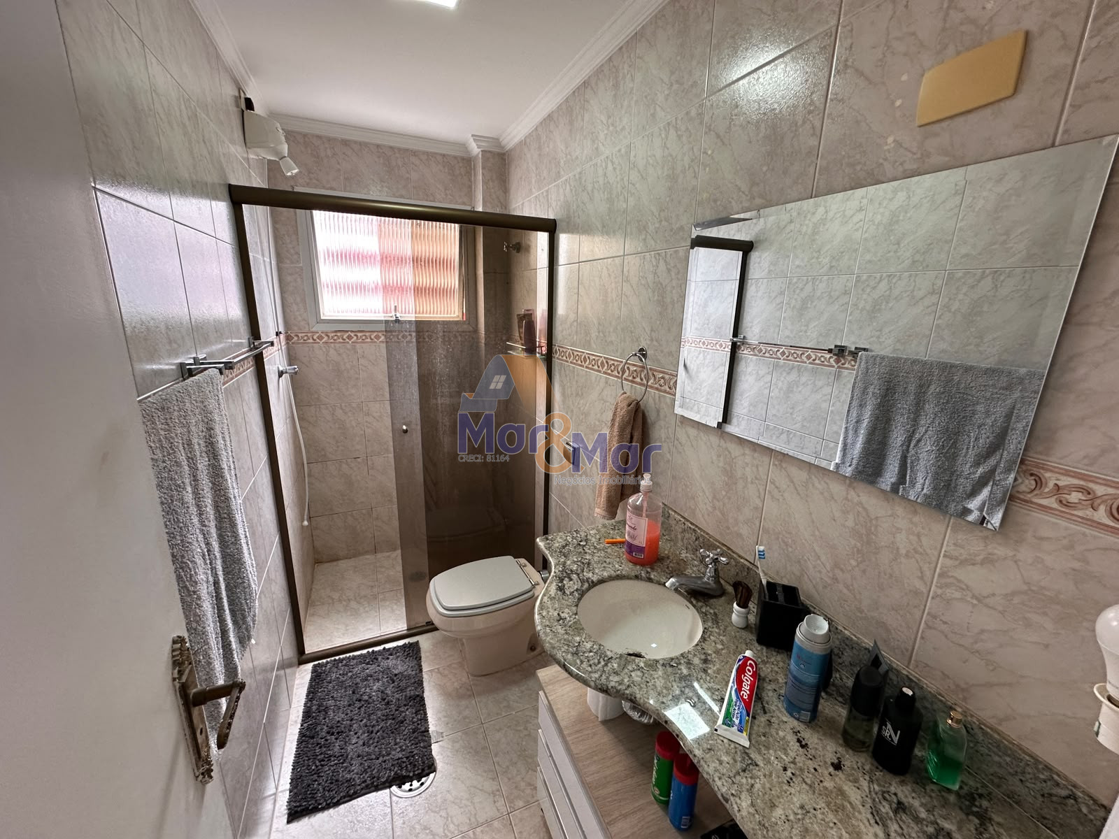 Apartamento na Praia das Astúrias, Guarujá - SP