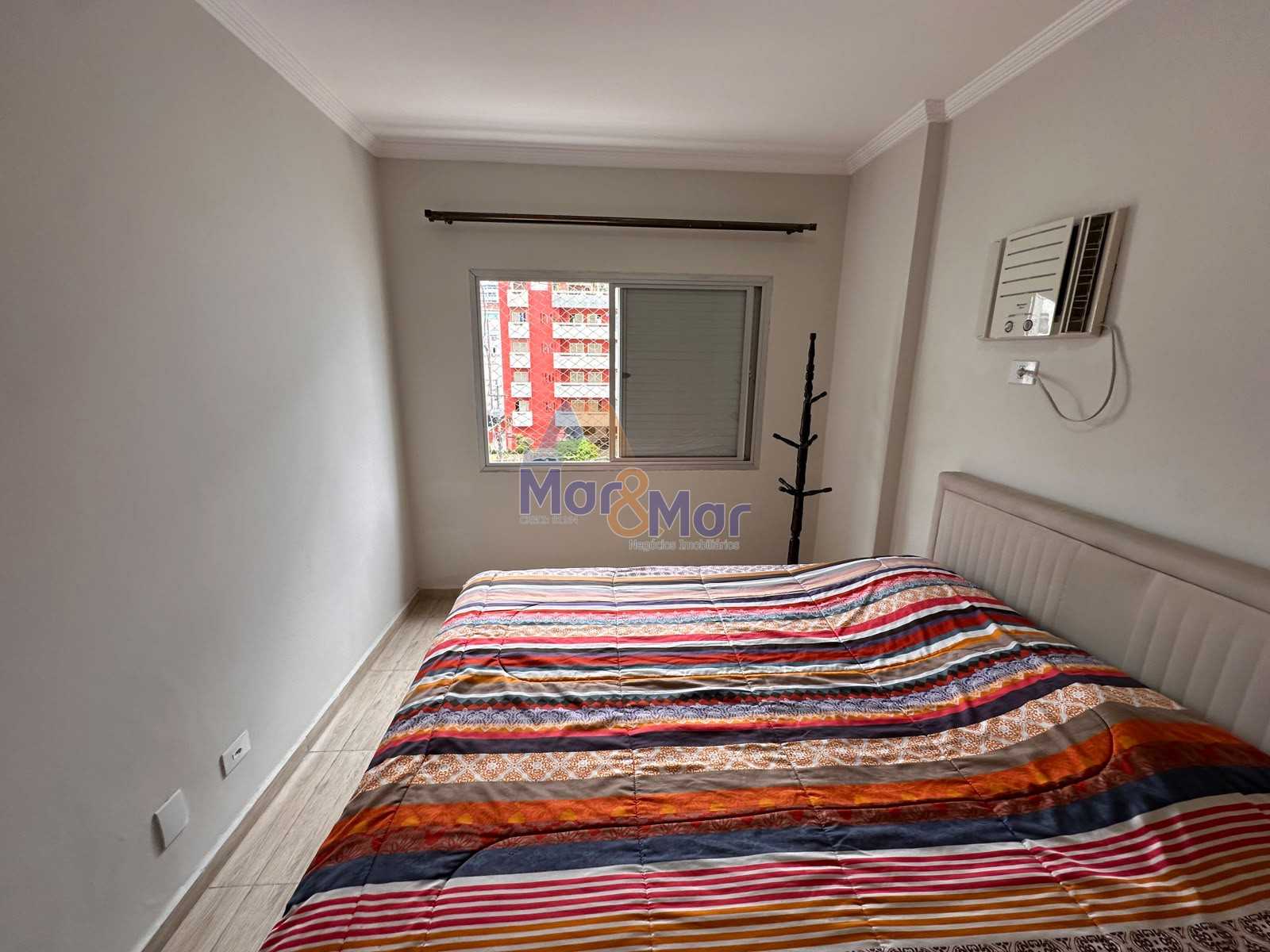 Apartamento na Praia das Astúrias, Guarujá - SP