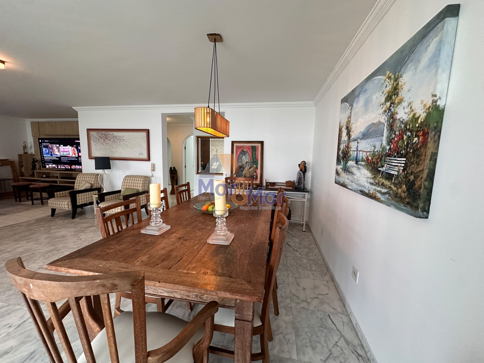 Apartamento Frente ao Mar nas Pitangueiras, Guarujá - SP
