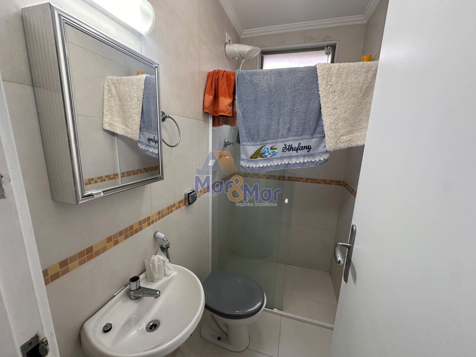 Apartamento Frente ao Mar nas Pitangueiras, Guarujá - SP