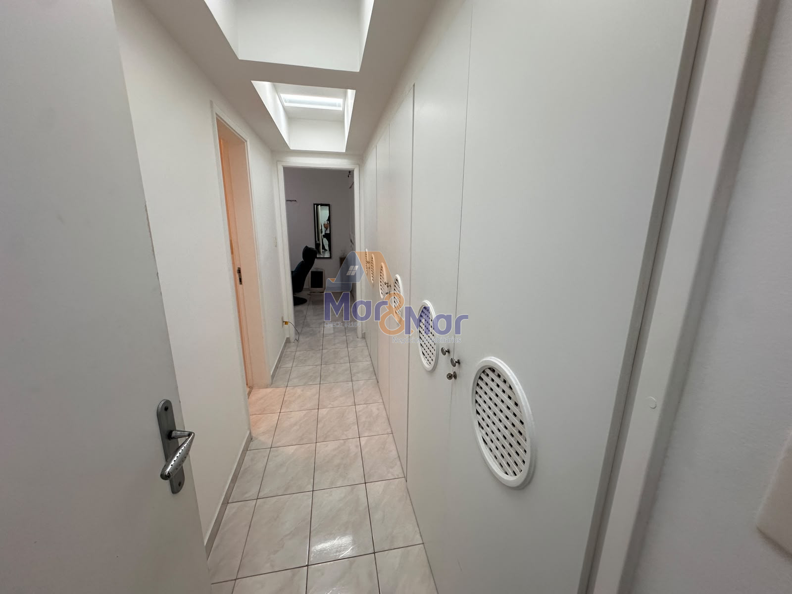 Apartamento Frente ao Mar nas Pitangueiras, Guarujá - SP