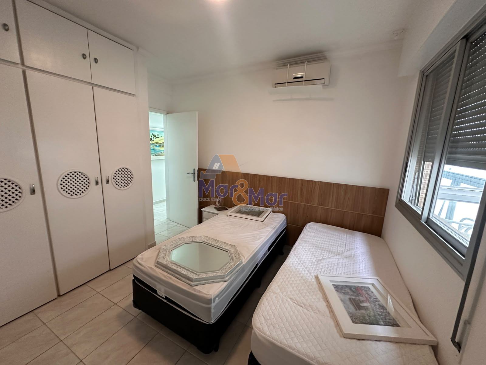 Apartamento Frente ao Mar nas Pitangueiras, Guarujá - SP