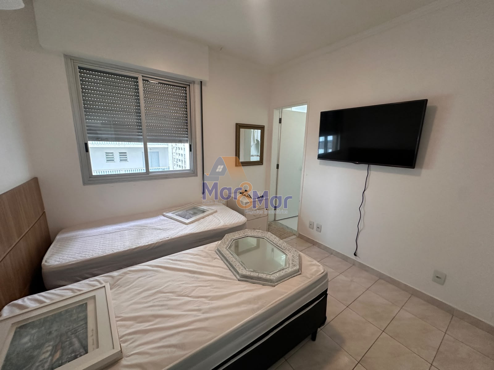 Apartamento Frente ao Mar nas Pitangueiras, Guarujá - SP