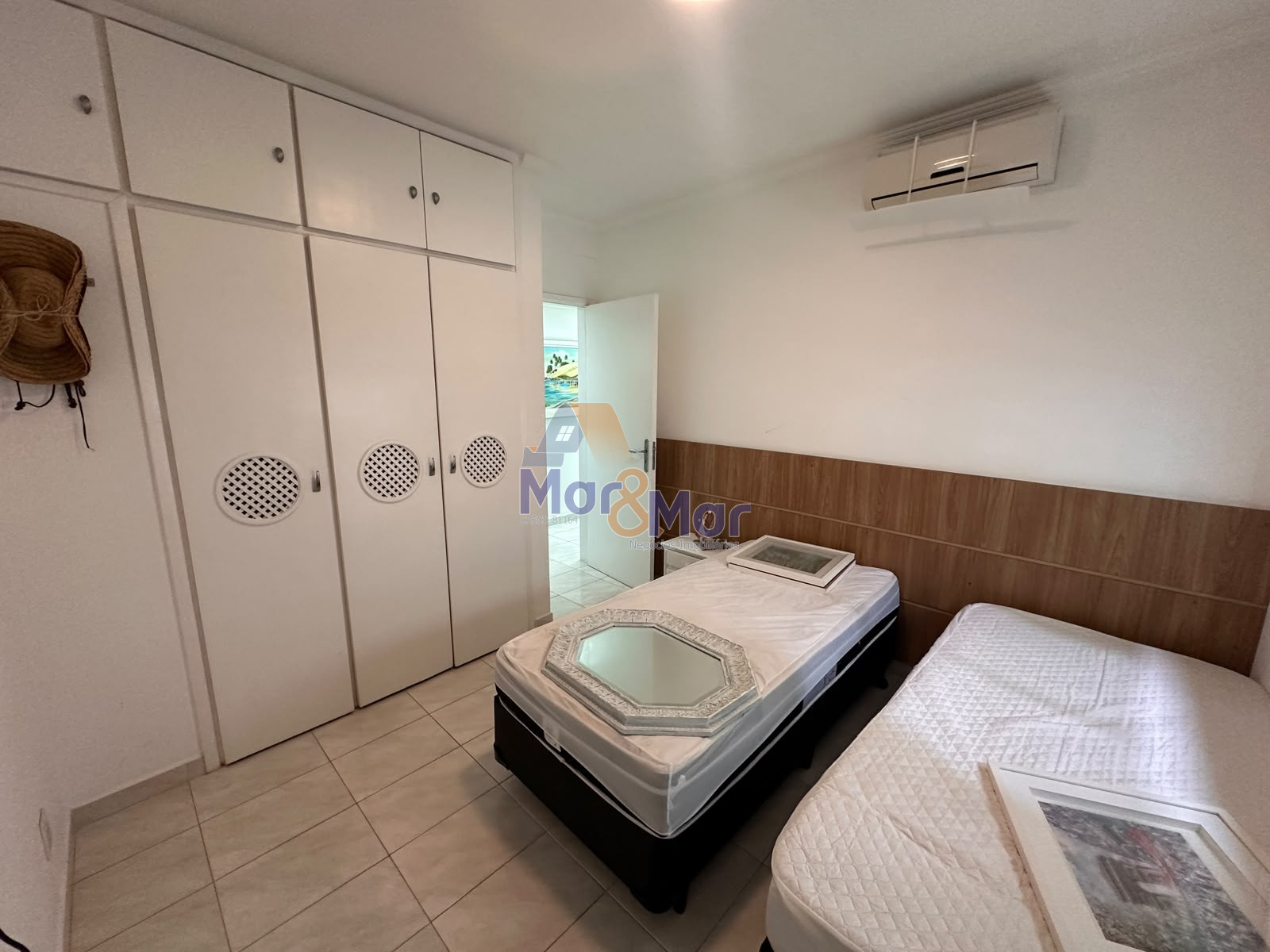 Apartamento Frente ao Mar nas Pitangueiras, Guarujá - SP