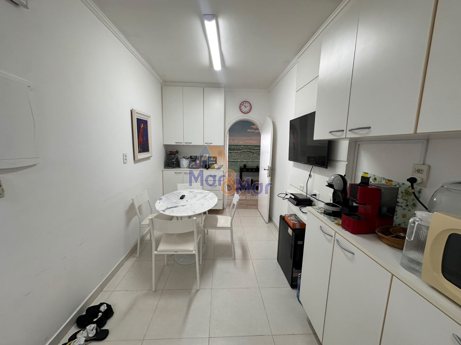 Apartamento Frente ao Mar nas Pitangueiras, Guarujá - SP