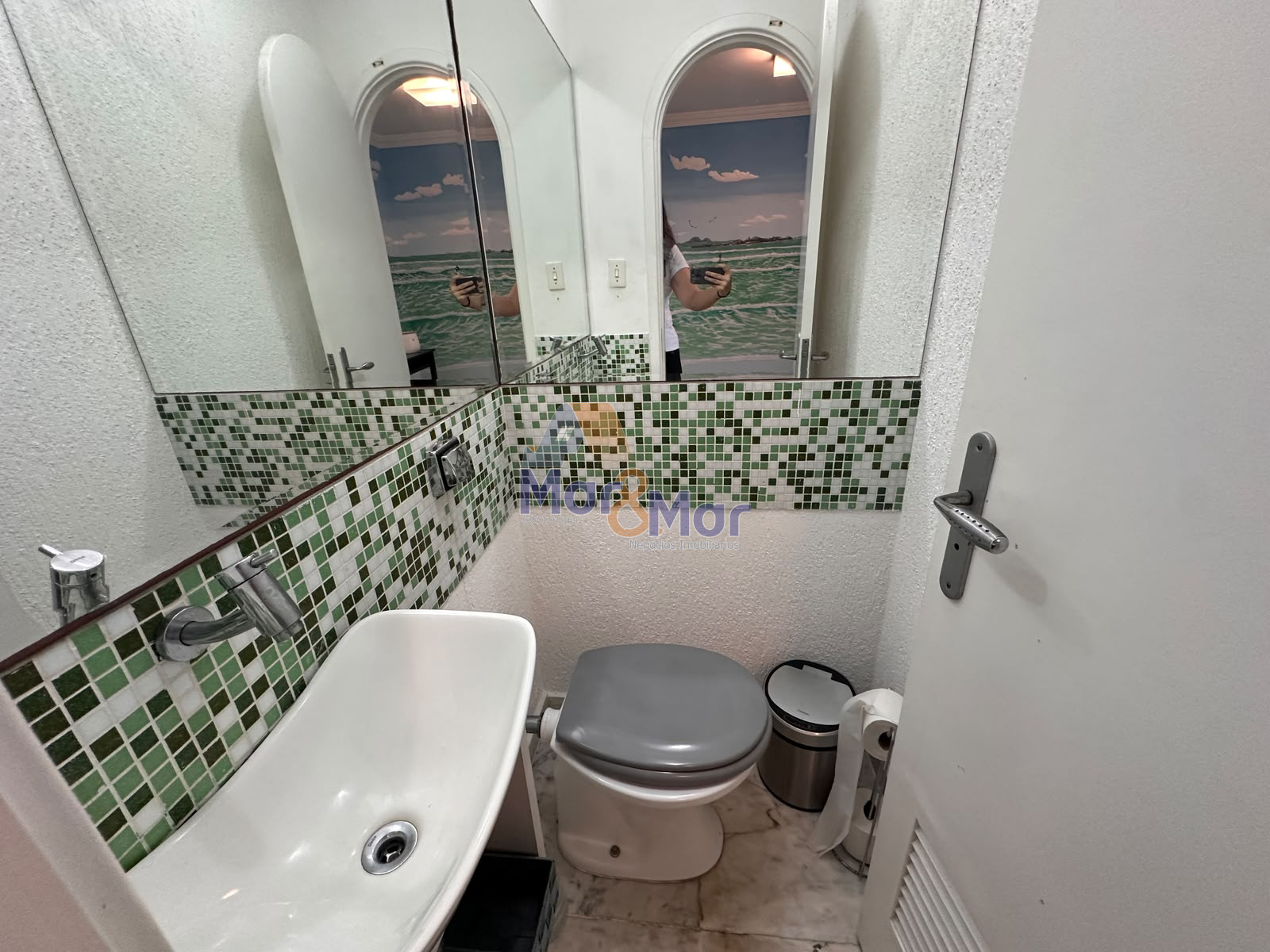 Apartamento Frente ao Mar nas Pitangueiras, Guarujá - SP
