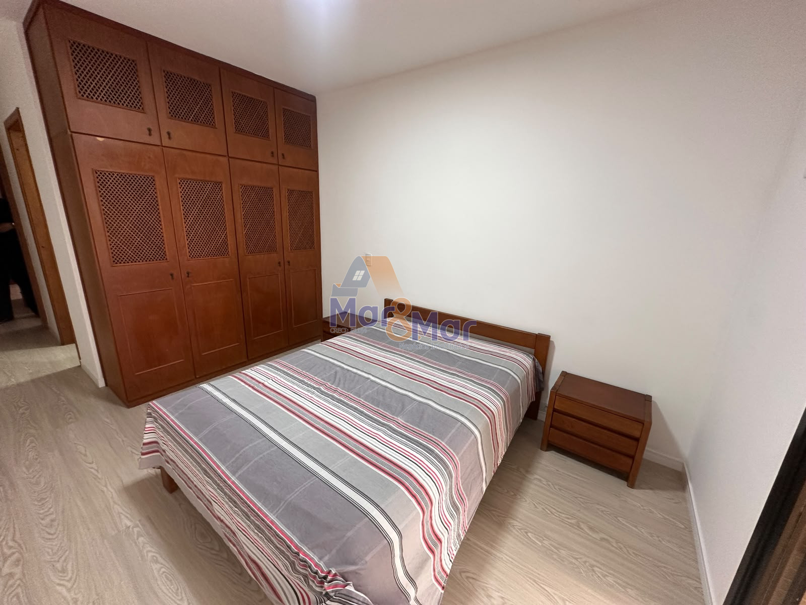 Apartamento-2-dormitorios-Pitangueiras