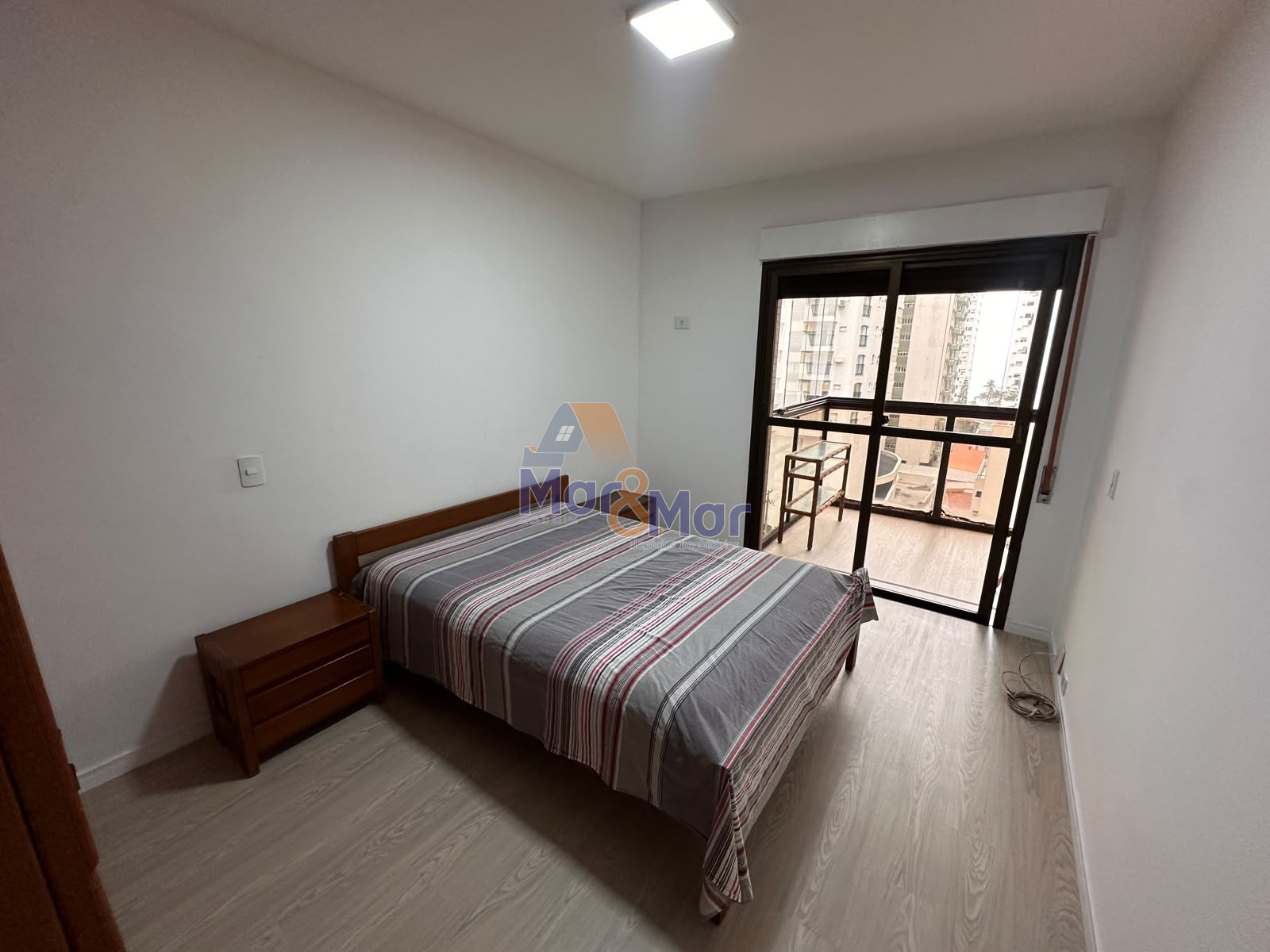 Apartamento-2-dormitorios-Pitangueiras