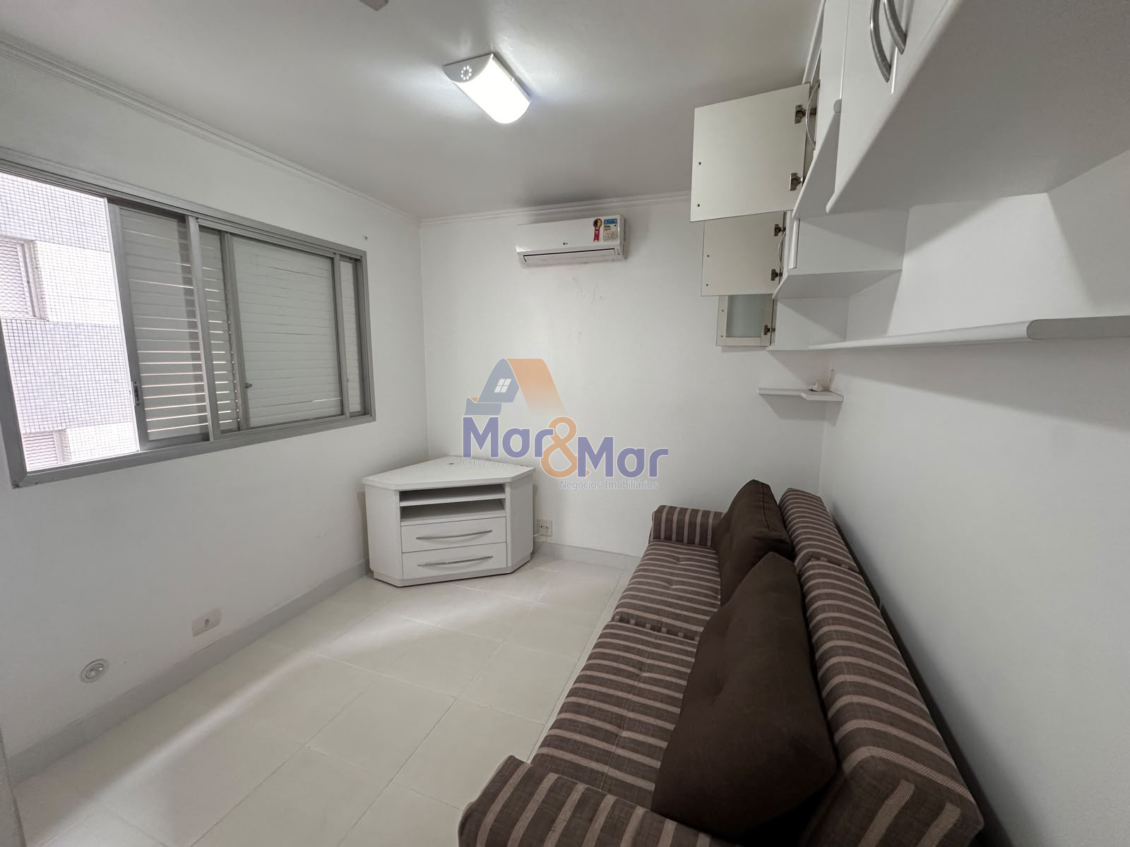 Apartamento-2-dormitorios-Pitangueiras