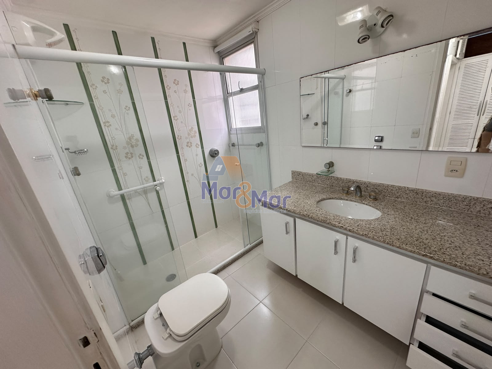 Apartamento-2-dormitorios-Pitangueiras