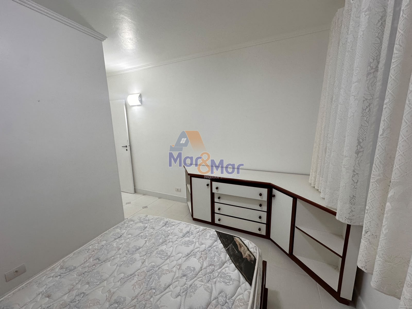 Apartamento-2-dormitorios-Pitangueiras
