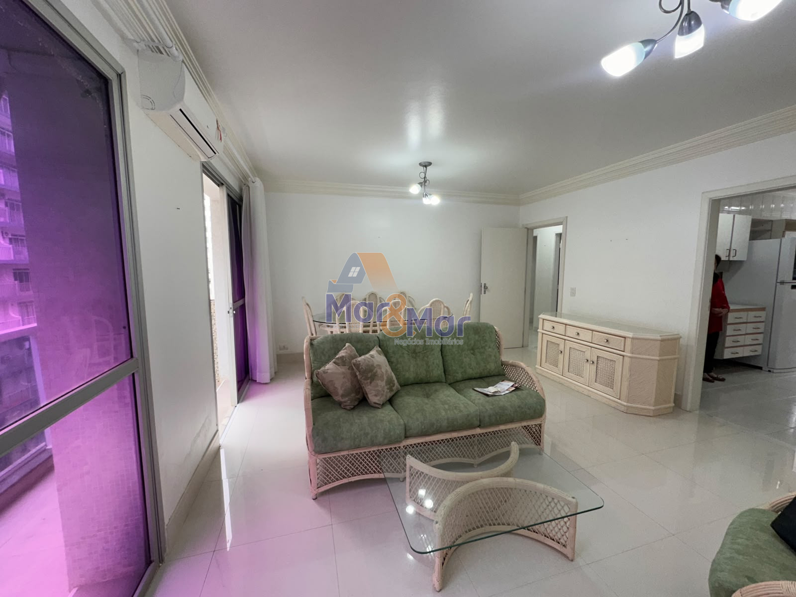 Apartamento-2-dormitorios-Pitangueiras