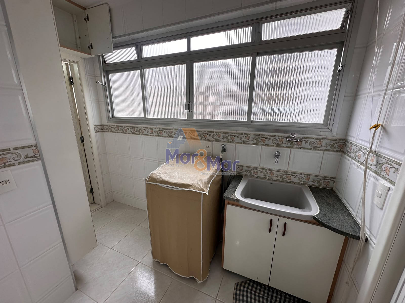 Apartamento-2-dormitorios-Pitangueiras
