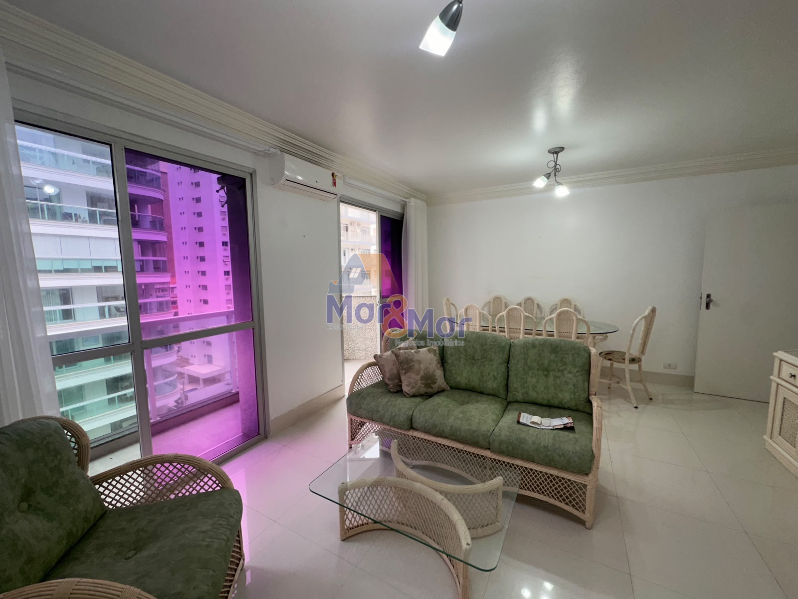 Apartamento-2-dormitorios-Pitangueiras
