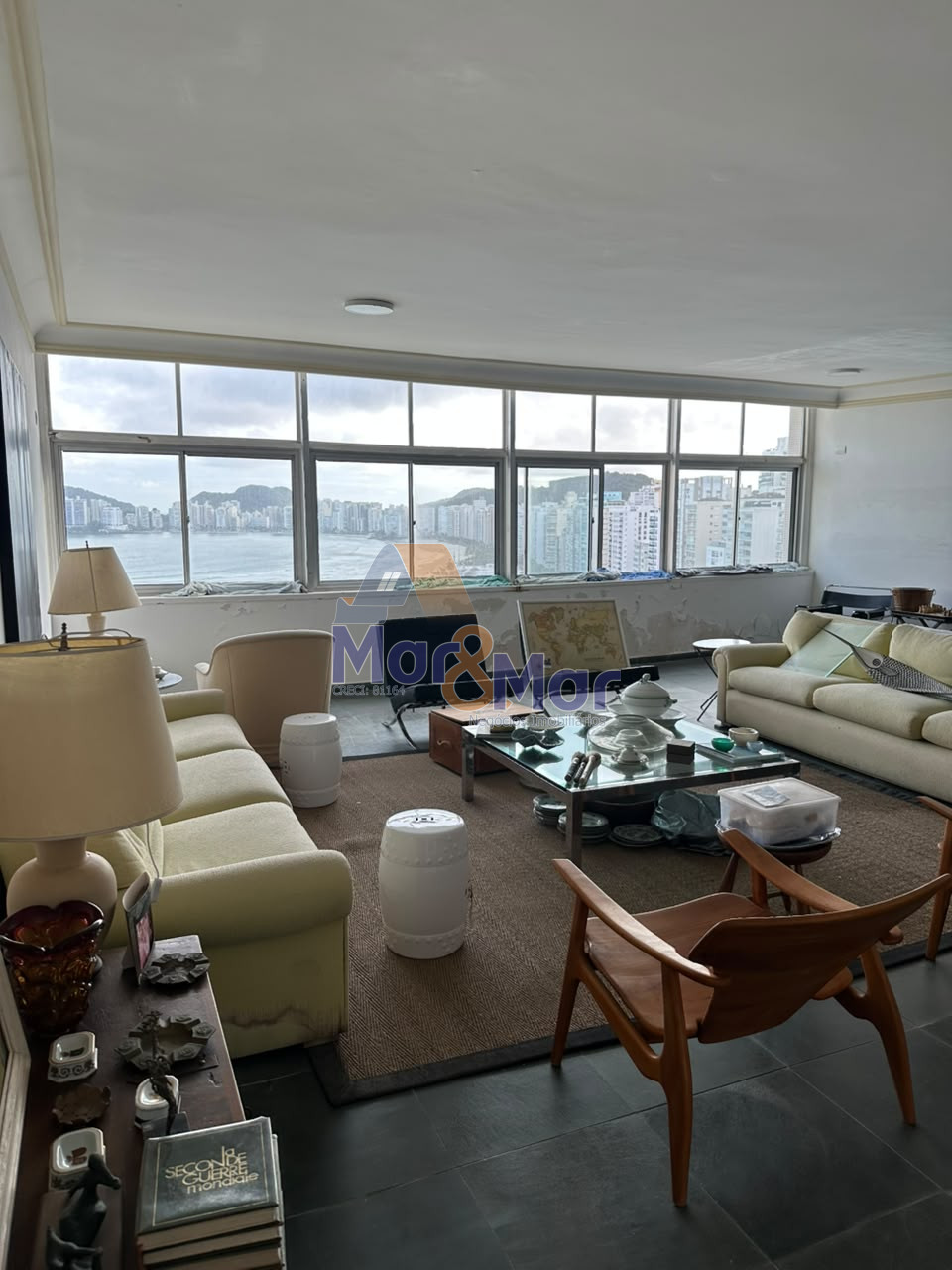 Apartamento-4-dormitorios-Pitangueiras